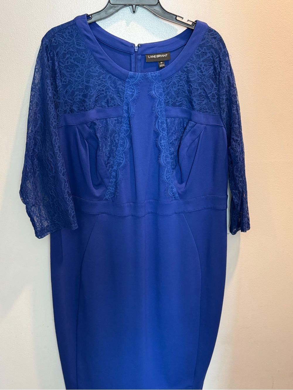 Beautiful Mother of the Bride Lane Bryant Cobalt Lace-Sleeve knee length Dress